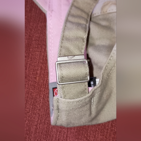 Nike Women's North Carolina Tar Heels Tan pink Ball Cap - Picture 5 of 11